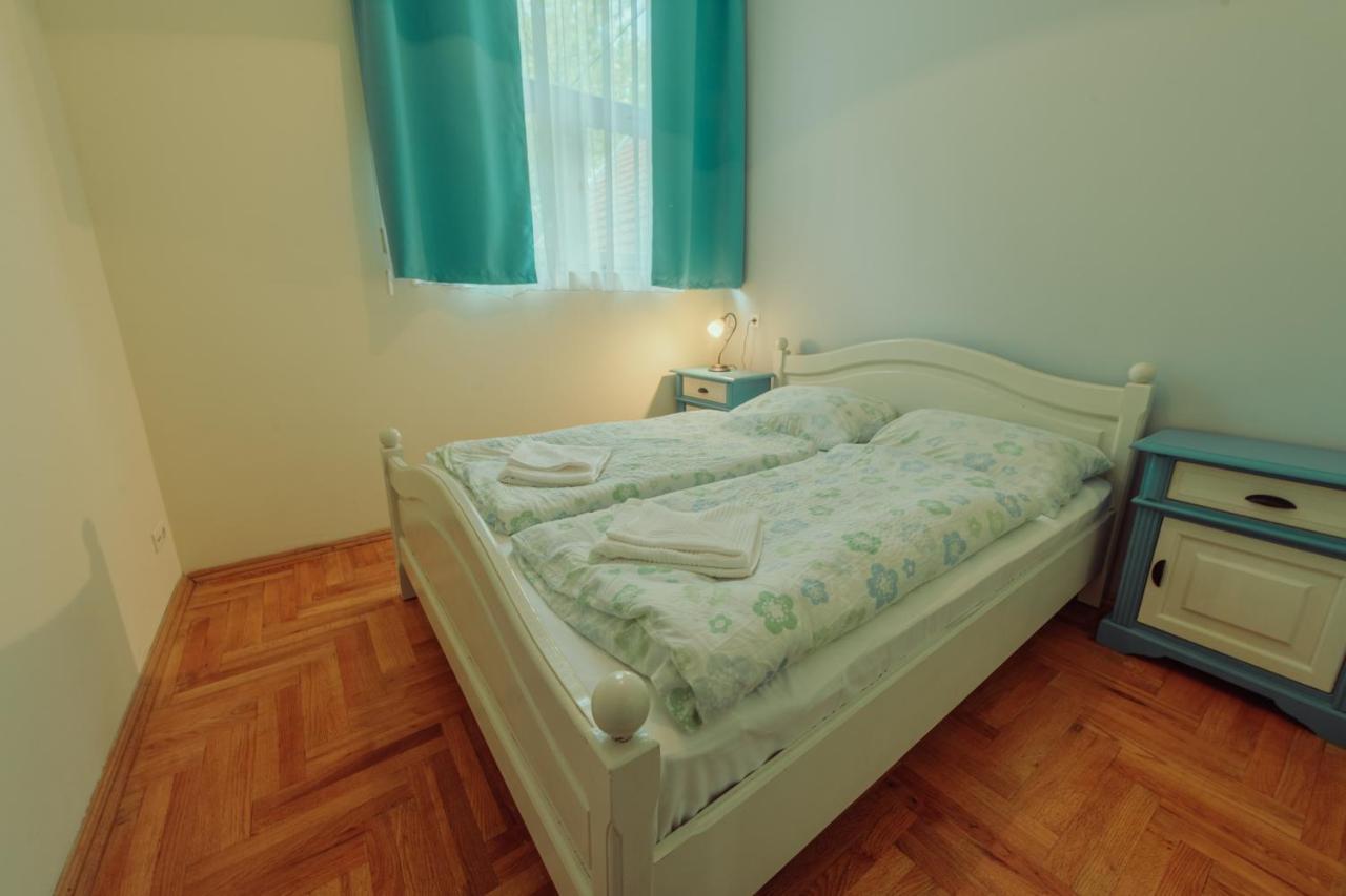Pater Apartments And Rooms Сиофок Екстериор снимка