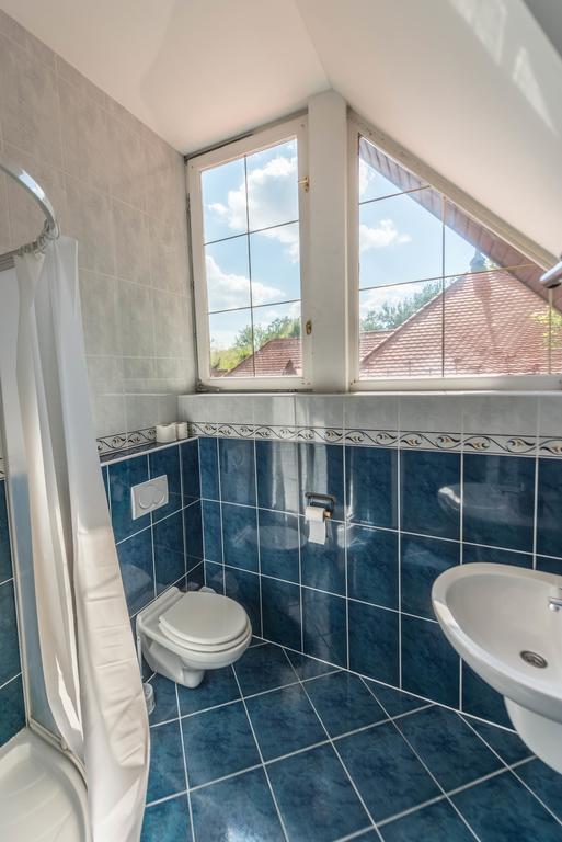 Pater Apartments And Rooms Сиофок Екстериор снимка